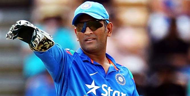 Dhoni 3