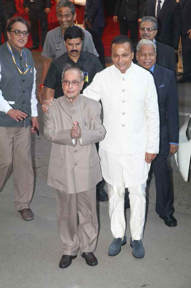 Pranab Mukharji ane Anil Ambani at isha Ambani Marriage