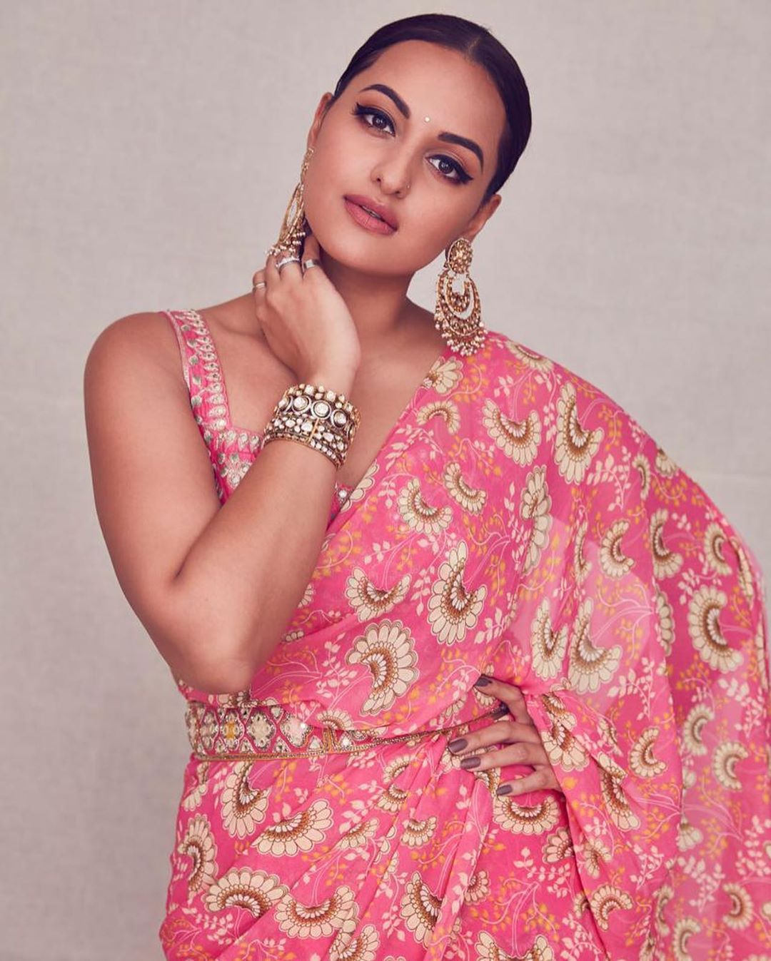 sonakshi sinha