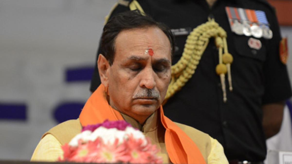 490179 pti vijay rupani