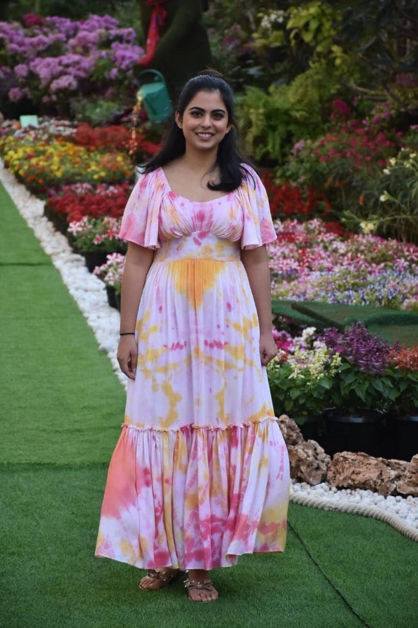 isha ambani holi party