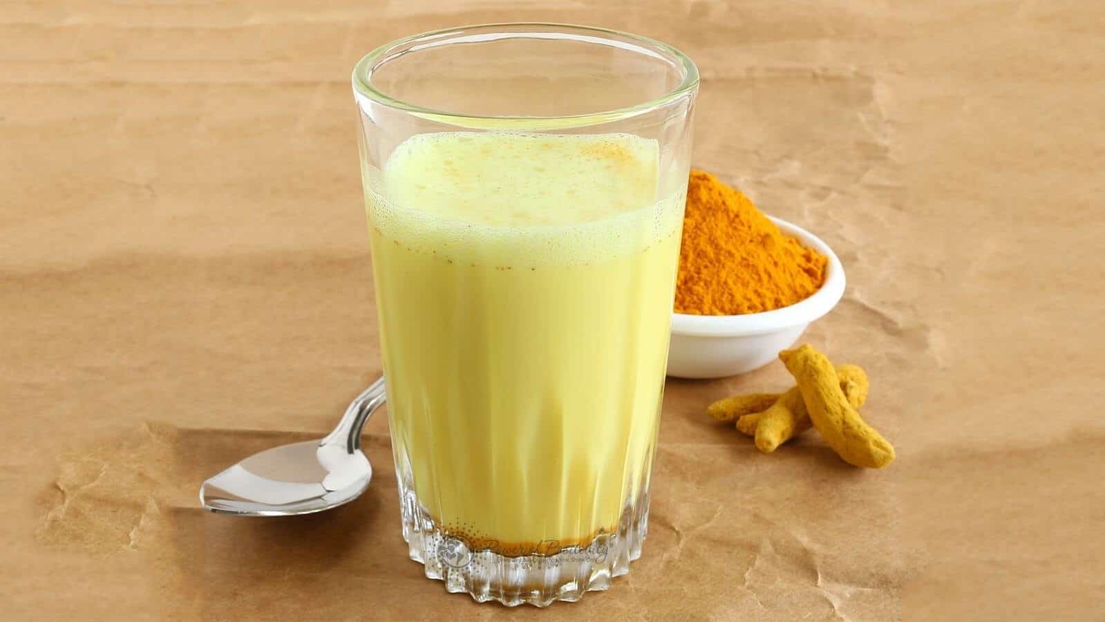 golden milk turmeric 1599x900 1