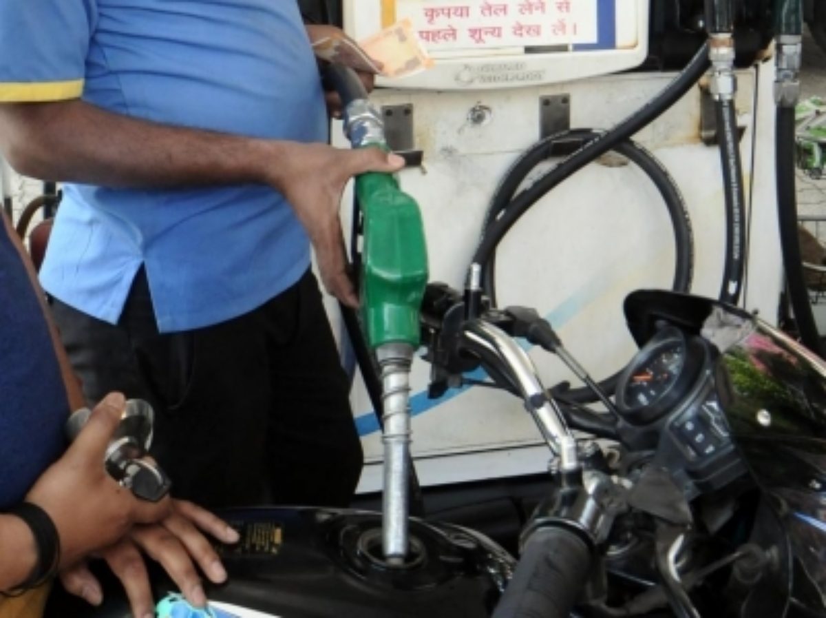 diesel turns costlier by rs 7 10 in delhi petrol price also up 1200x897 1