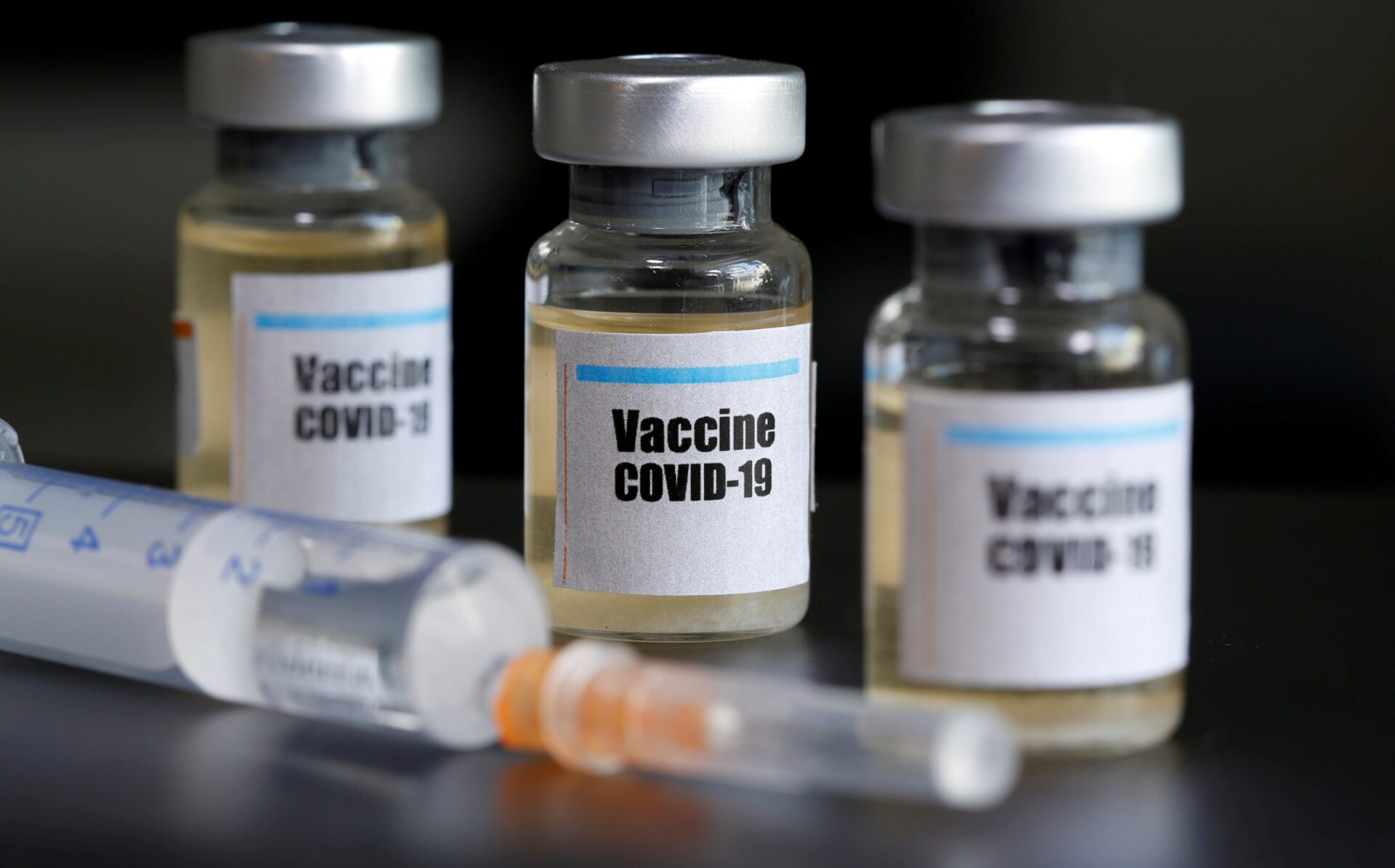 2020 04 10T101626Z 1381094164 RC2M1G9O1B56 RTRMADP 3 HEALTH CORONAVIRUS VACCINE min 196839244 1586956004 1 scaled