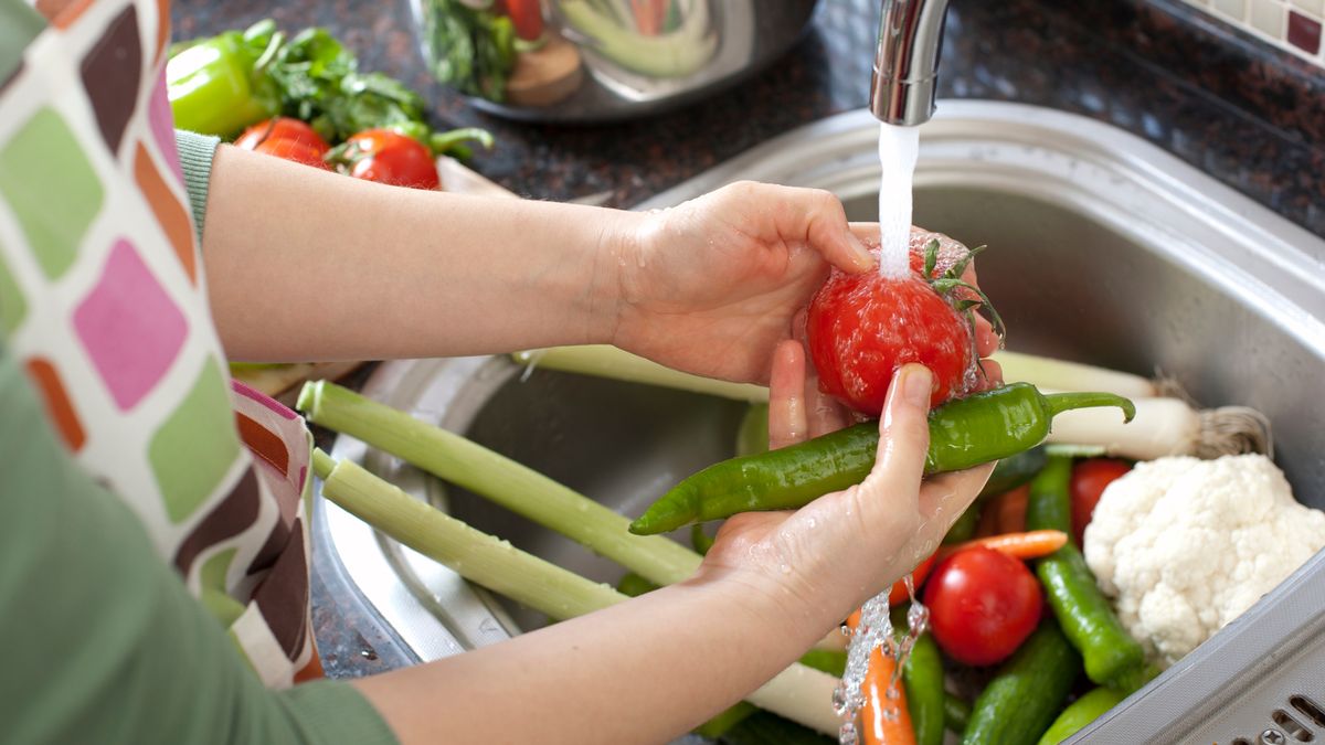 0 Washing Vegetables