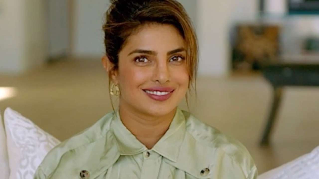 914691 priyankachopra 20years