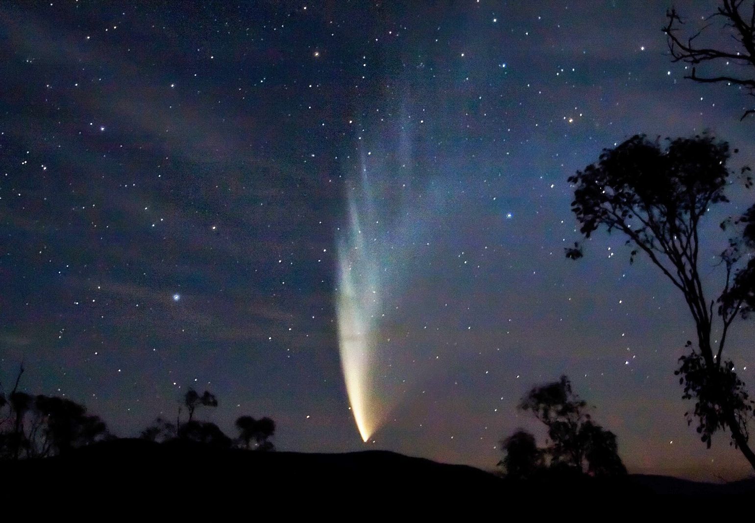 Comet P1 McNaught02 23 01 07 edited 592b99335f9b5859504433a5