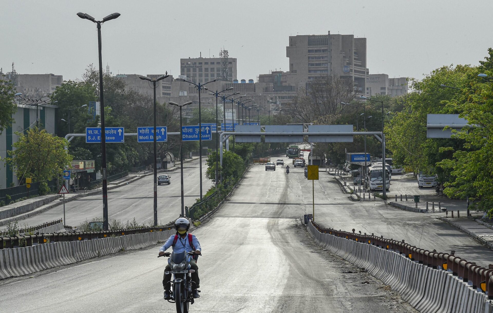 delhi lockdown scaled