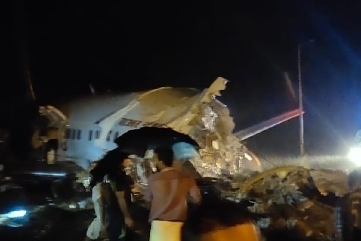 dubai calicut plane crash 1200