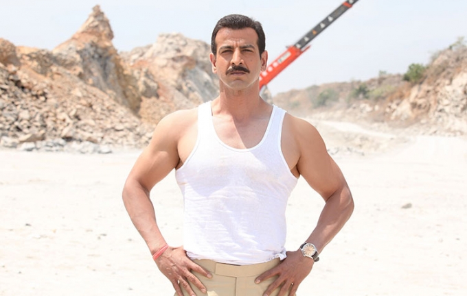 ronit roy still