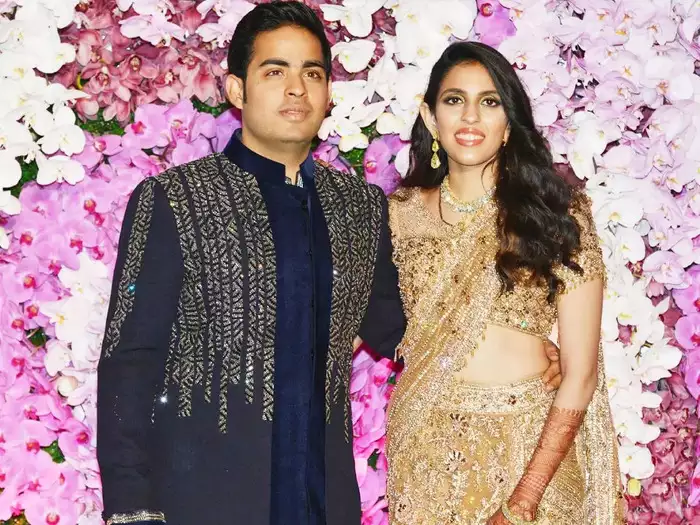 Akash ambani and Shloka Mehta 01 01 2022 2