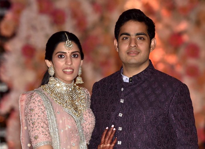 Akash ambani and Shloka Mehta 01 01 2022