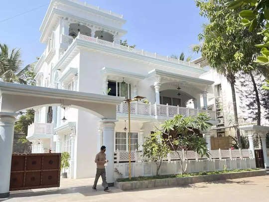 Nawazuddin Siddiquis luxurious bungalow 6