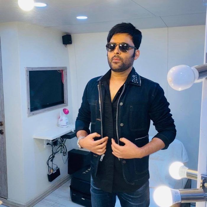 kapil sharma 25 1221 1 700x700 1