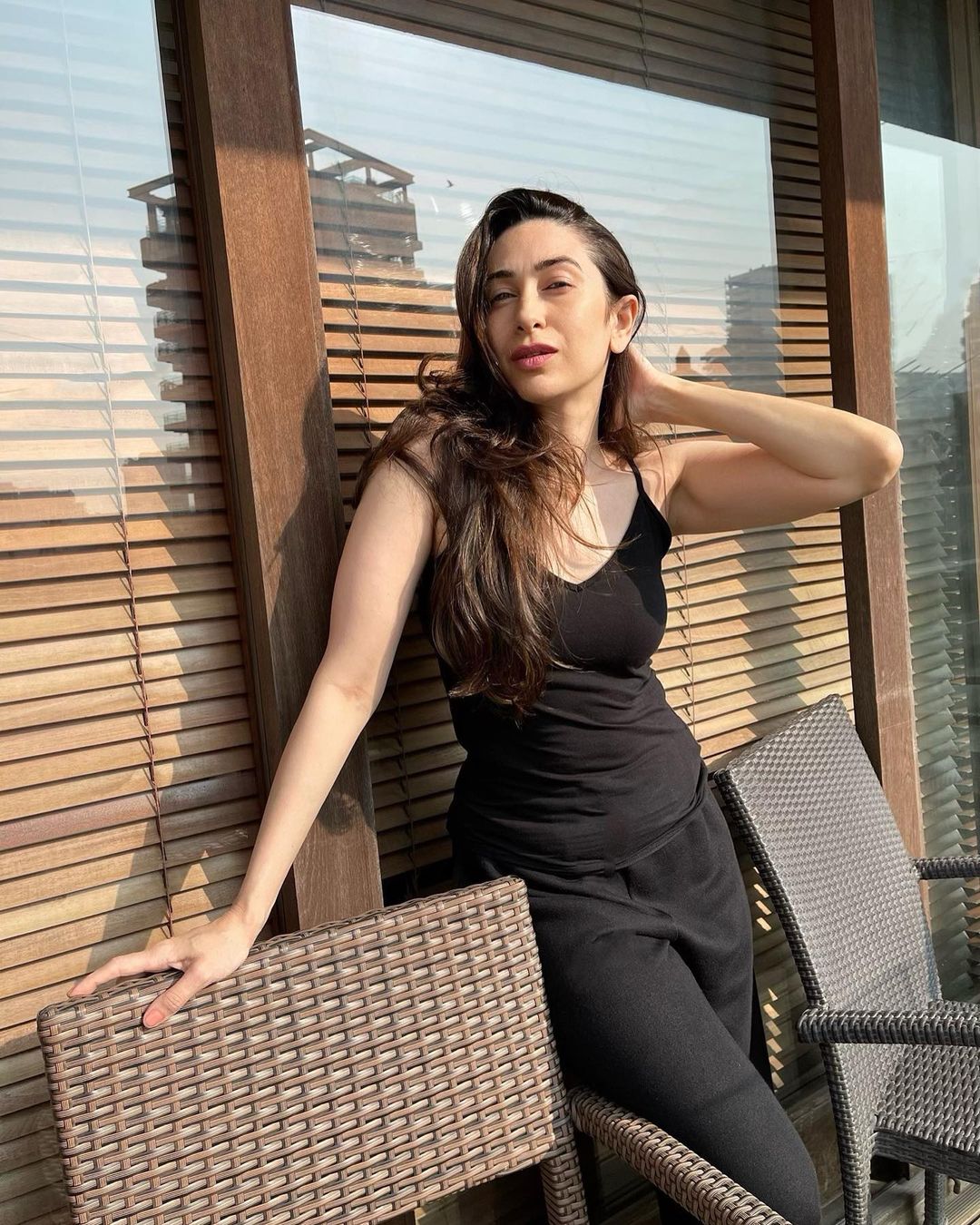 karishma kapoor 15.11.21 1