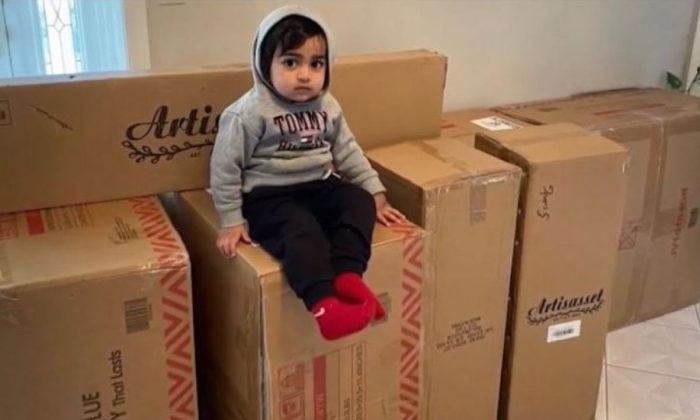 new jersy indian couple shockedt when toddler orders furniture worth rs 1 4 lakh from moms phone 25.01.22 3 700x420 1