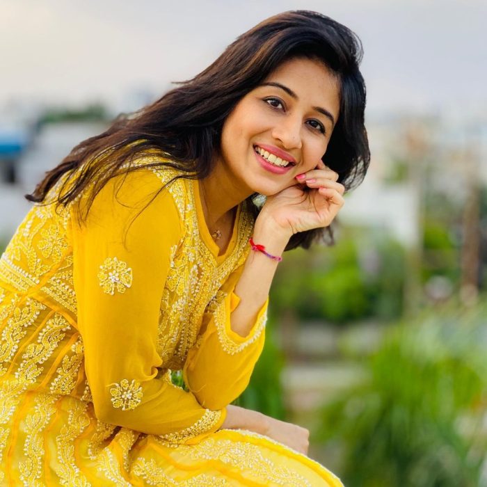 paridhi sharma 5 700x700 1