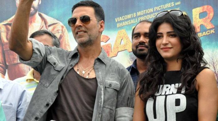 shruti haasan and akshay kumar 1 700x389 1