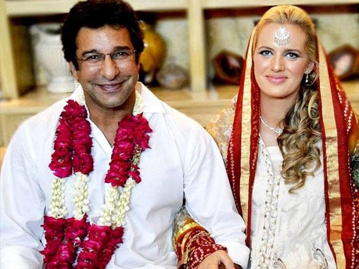 wasim akram 1 700x525 1