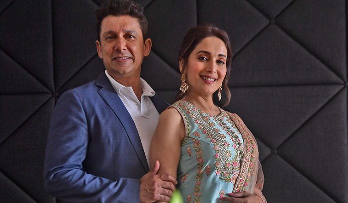 madhuri dixit and shriram nene 31.01.22 1 700x408 1