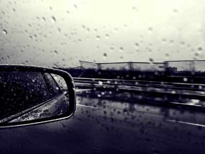 Take care before driving in the rain! Otherwise there may be trouble