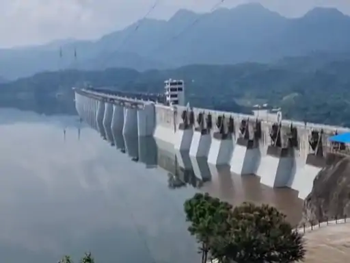 Captivating scenes created near the Statue of Unity in rainy weather! See in pictures