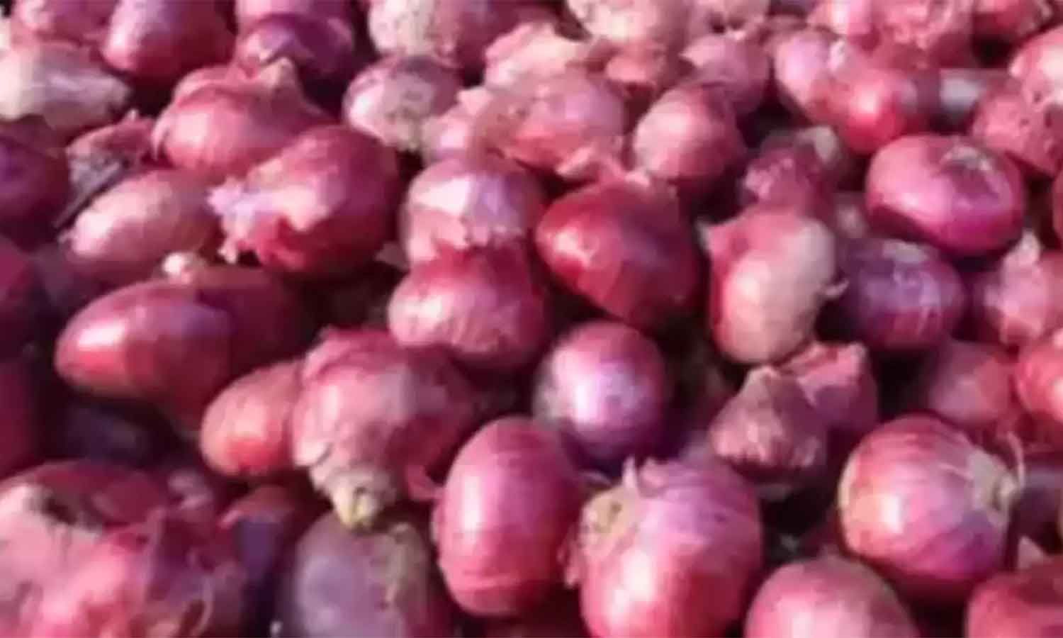 price of onion is three times more than meat in philippines you will be surprised to hear the price