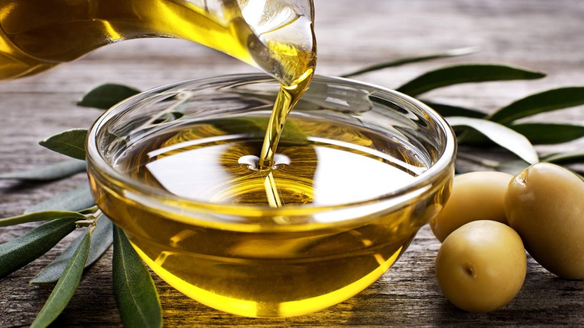 OLIVE OIL shutterstock 452895481 1600 1200x675 1