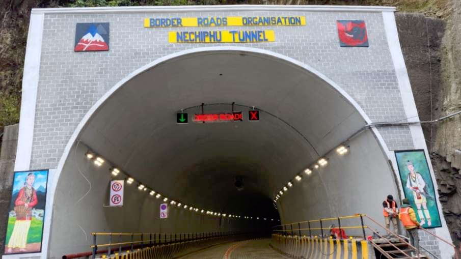 tunnel 33