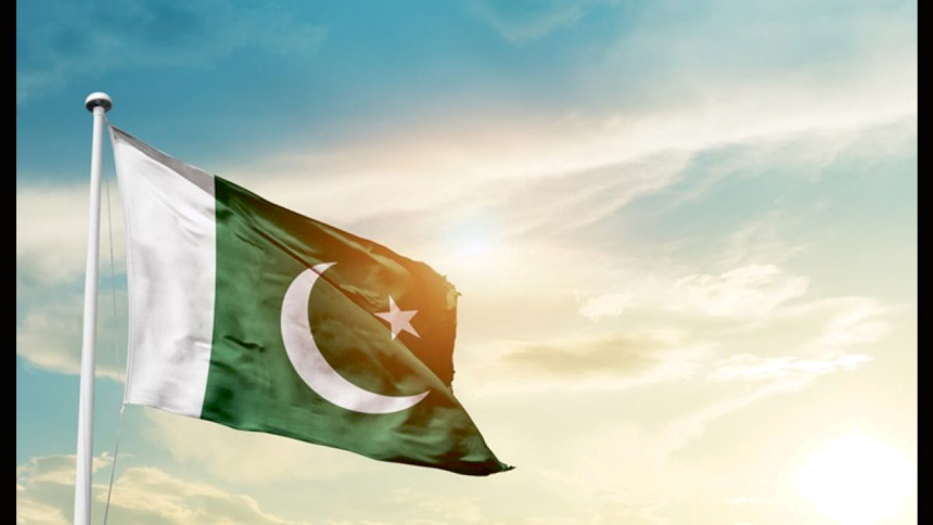 akistan flag 1