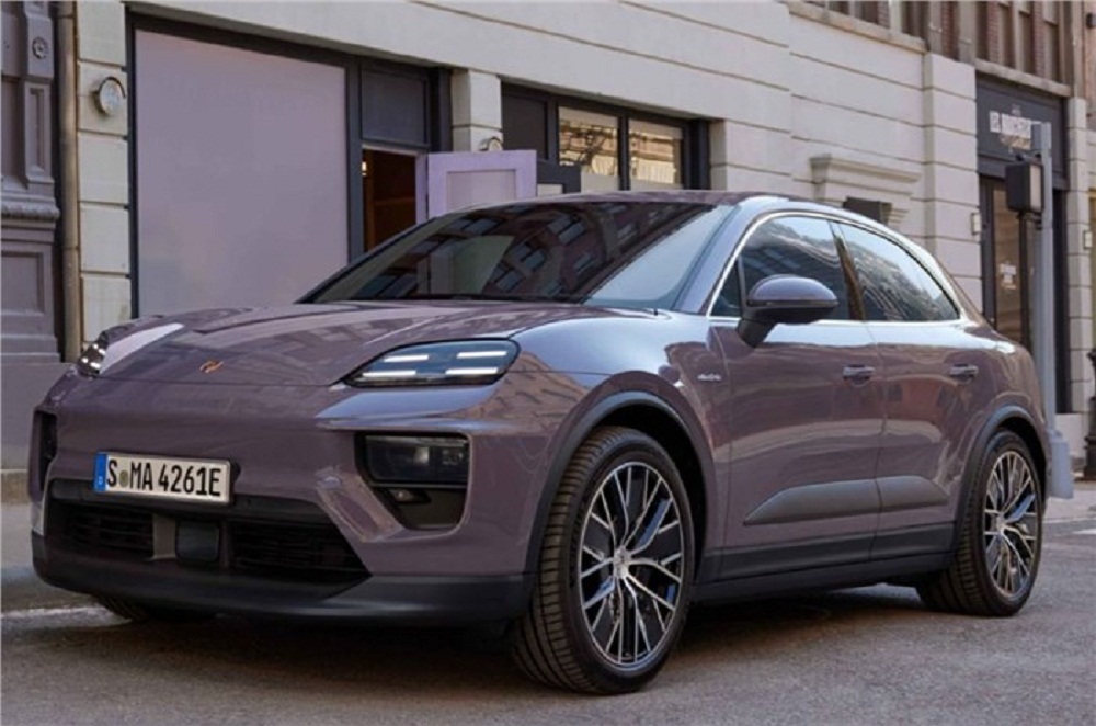 Porsche Macan Turbo EV 