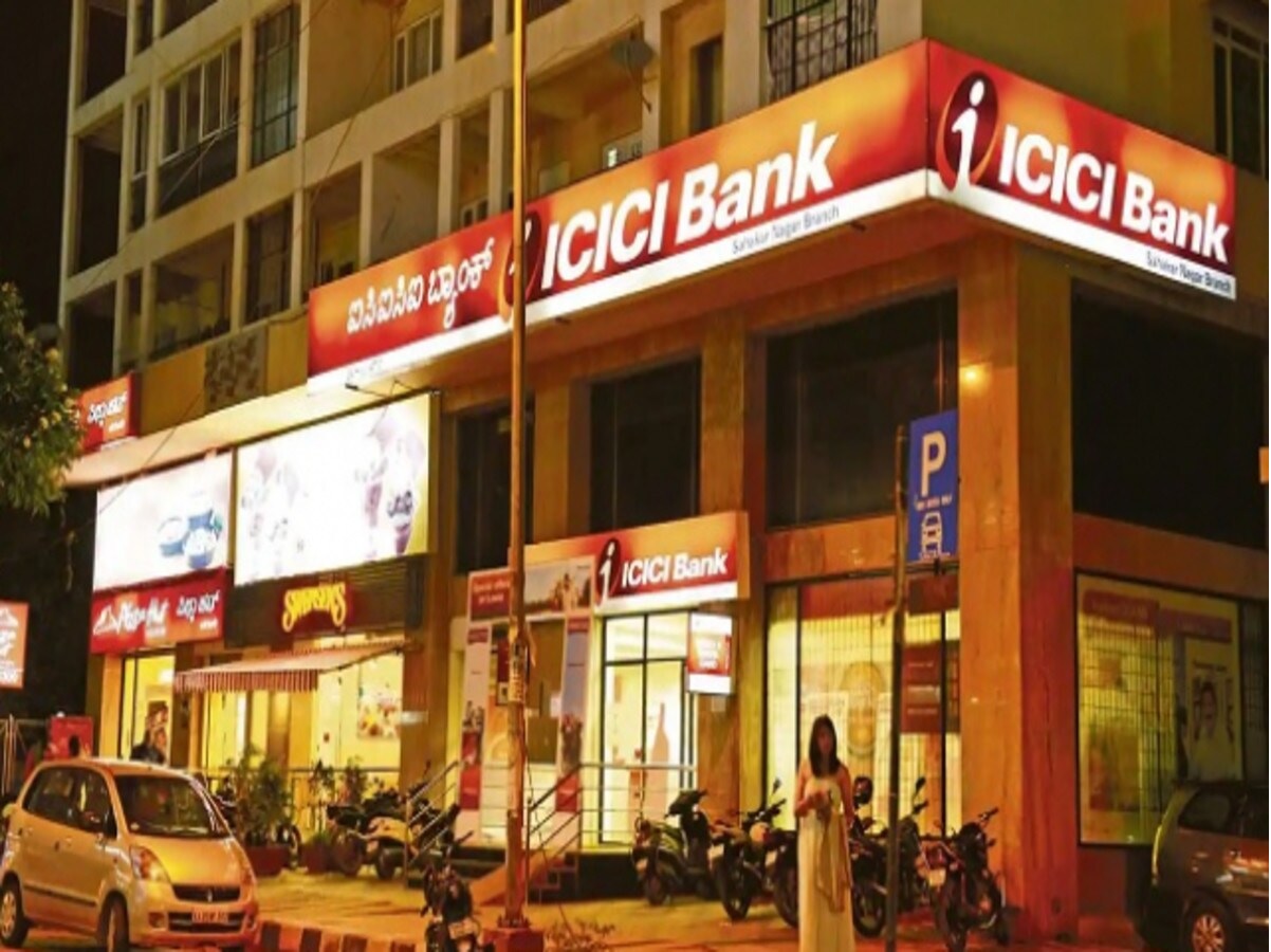 ICICI Bank ICICI બેંકે MD અને CEO સંદીપ બક્ષીના રાજીનામાના