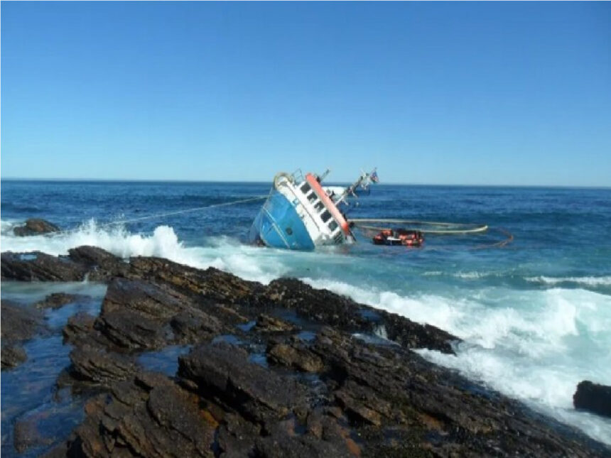 Fishermens boat sinks