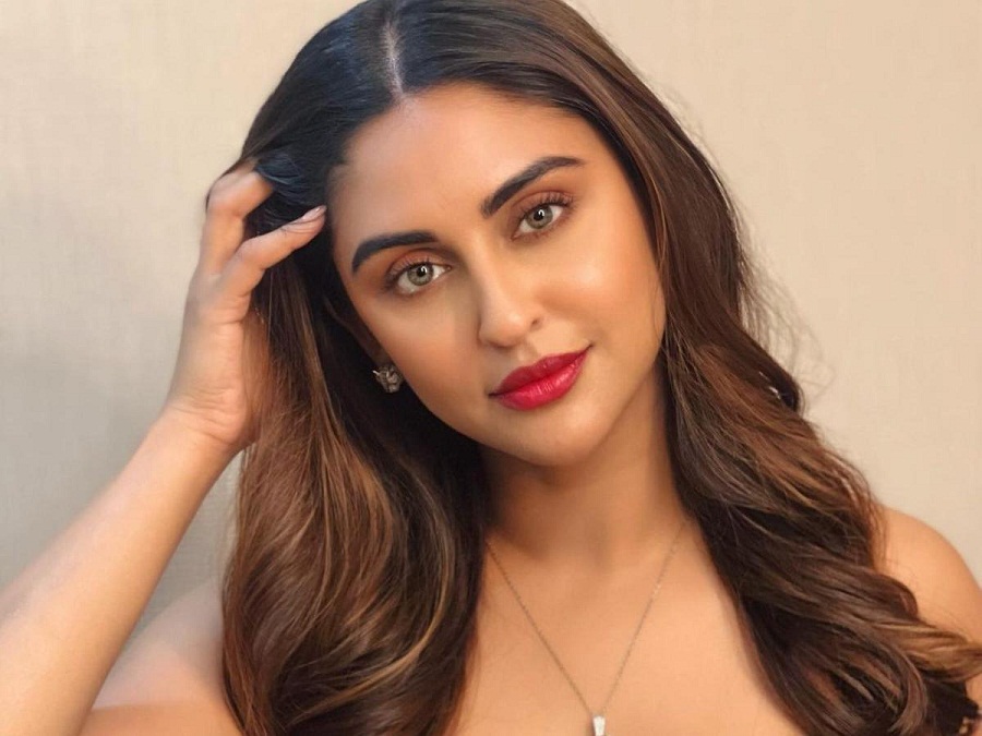 Krystle D'Souza: અભિનેત્રી કયા અભિનેતાને ડેટ કરી રહી છે?