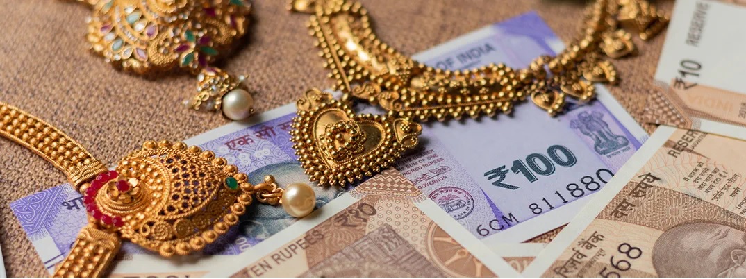 Gold Loan લેવા માટે યોગ્ય નાણાકીય સંસ્થા કેવી રીતે પસંદ કરવી, જાણો કઈ બાબતોનું ધ્યાન રાખવું.