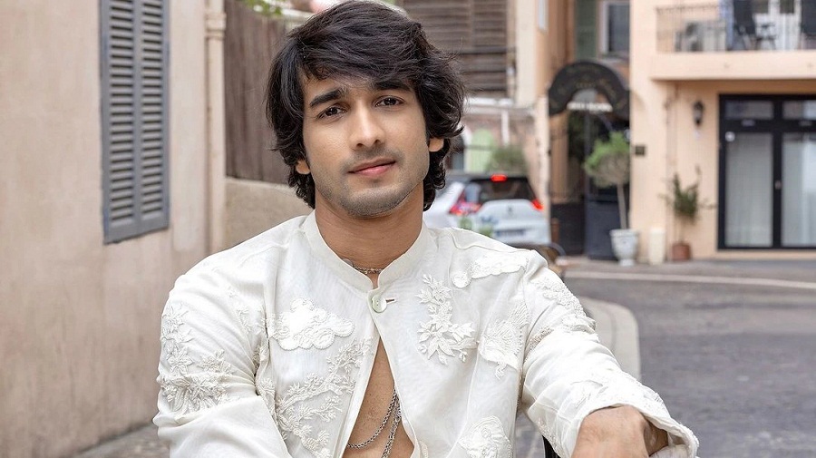 Shantanu Maheshwari: અભિનેતાને થયો પ્રેમ,એરપોર્ટ પર ગર્લફ્રેન્ડને કર્યું પ્રપોઝ