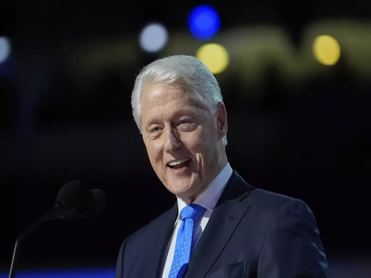 former american president bill clinton hospitalised after fever2