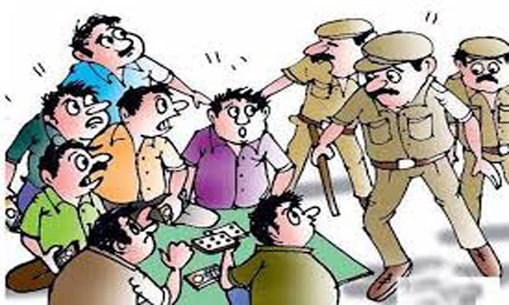 gujarat rander district police have arrested 13 people including groom accused gambling from marriage hall2