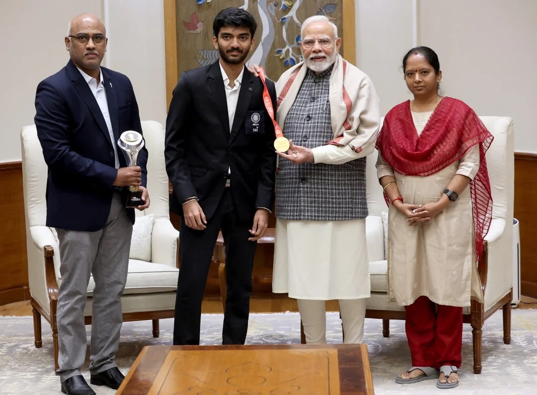 pm narendra modi met chess champion d gukesh said your prediction came true98