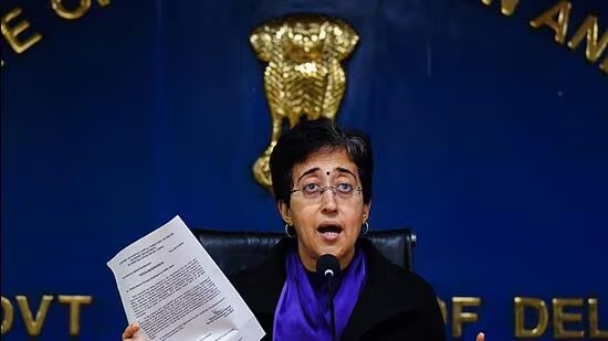 atishi wrote letter to lg vk saxena on order to demolish religious places in delhi12