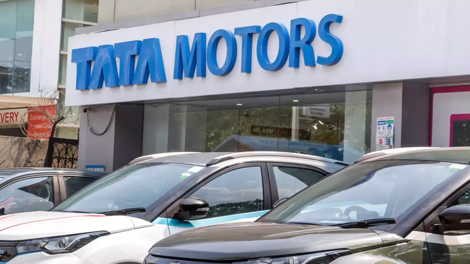 tata motors share price jumped 2 percent after december tata motors auto sales report release tata motors share1