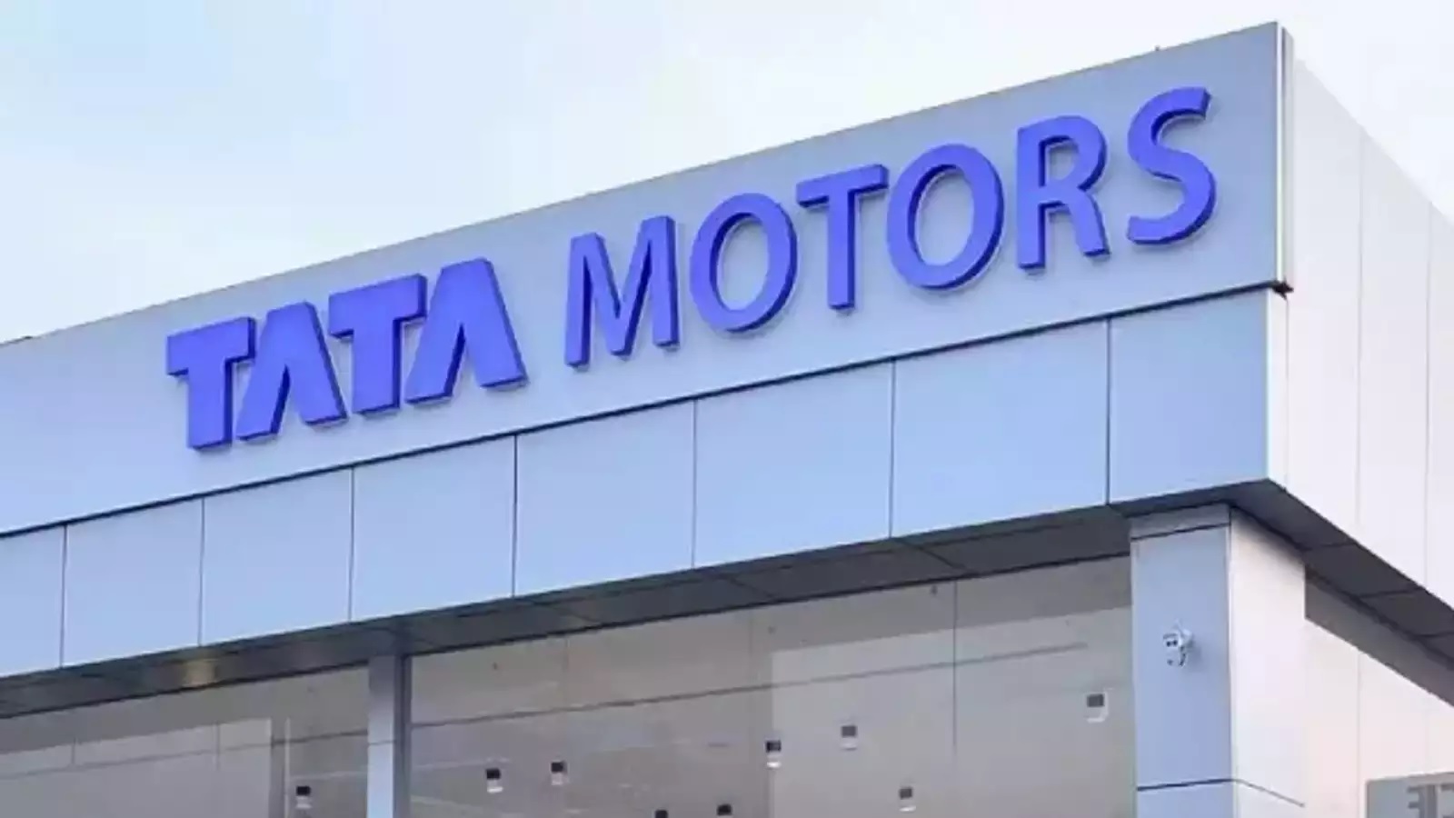 tata motors share price jumped 2 percent after december tata motors auto sales report release tata motors share2