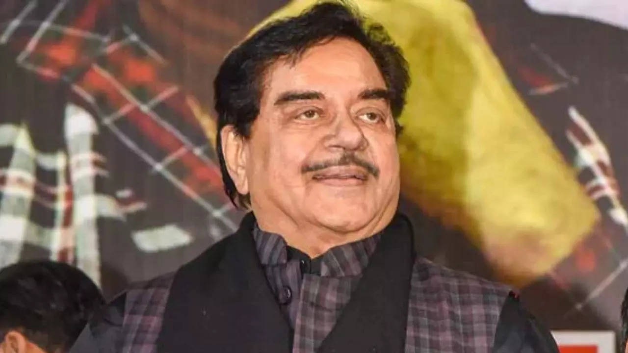 Meat consumption should be banned in the country Shatrughan Sinha made a big statement