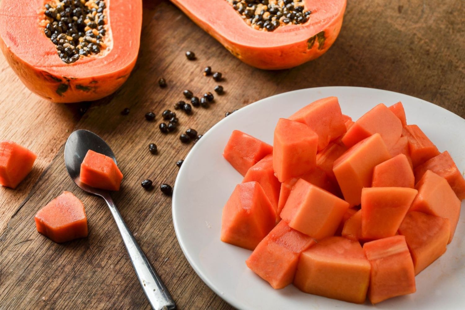 who should not eat papaya know about the side effectswer